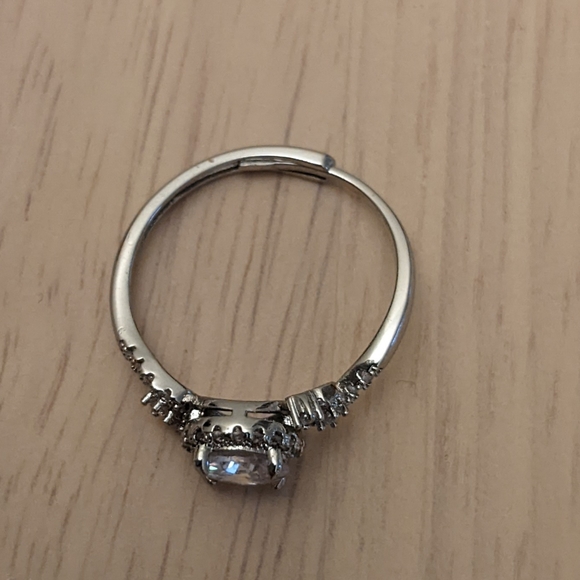 Adjustable ring - Picture 3 of 4